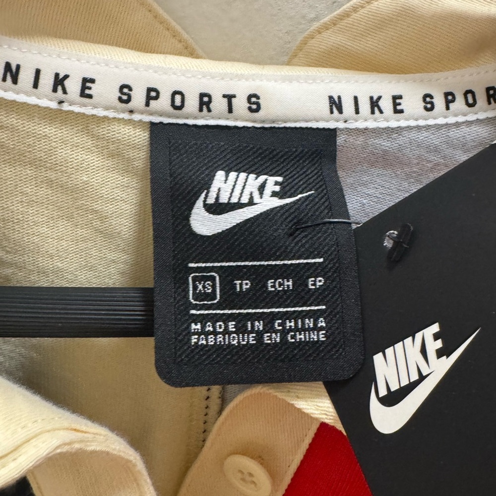 Nike Colorblock Top - Picture 9 of 9